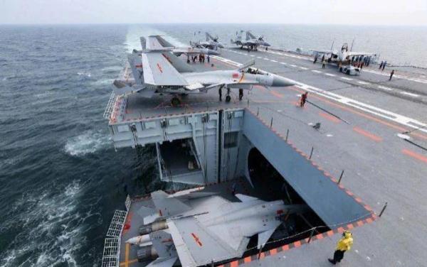 别错过!歼-15航母起降震撼时刻 别错过!歼-15航母起降震撼时刻