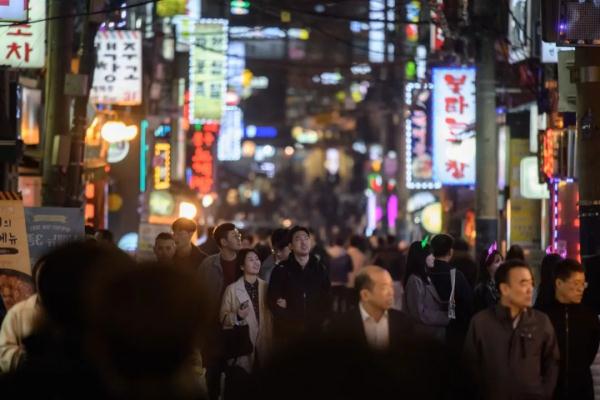 没有最低，只有更低！韩国生育率还在降降降……