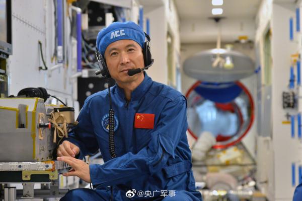 神舟十五号航天员高清训练图