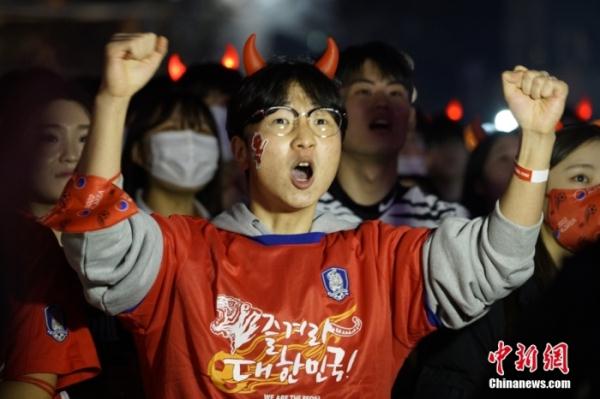 韩国3万余球迷将上街助威 警方加大警力部署