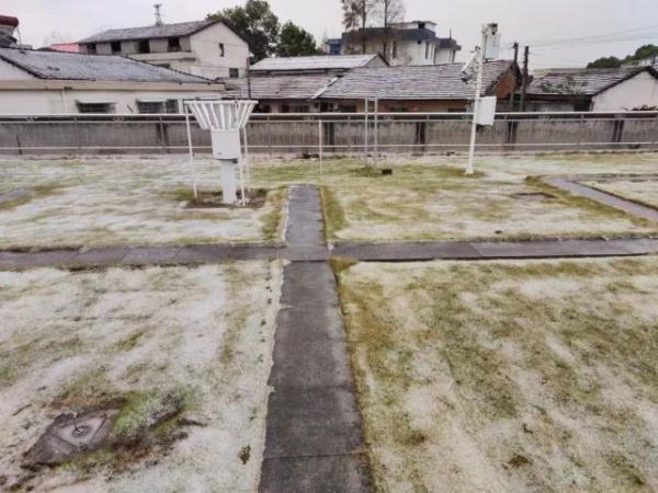 湖南多地迎来初雪!今年冬天会格外冷吗?专家解答 湖南多地迎来初雪!今年冬天会格外冷吗?专家解答