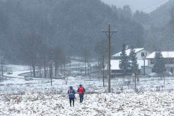 四川广元:奋战林海雪原 守护万家灯火 四川广元:奋战林海雪原 守护万家灯火