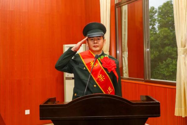再见，退伍老兵！若有战，召必回！