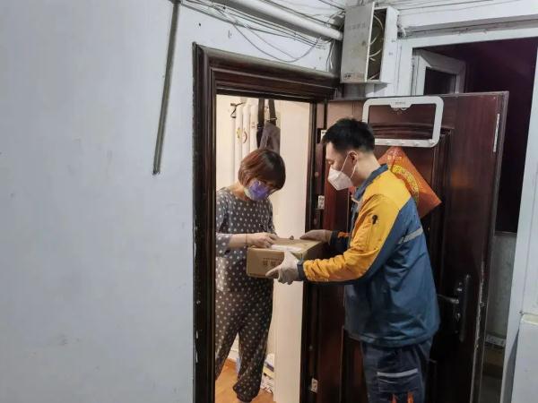 免费“送货上门”或将有次数限制?快递服务新国标征求意见 免费“送货上门”或将有次数限制?快递服务新国标征求意见
