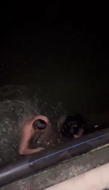 凌晨公园暖心一幕：郴州交警勇救落水女孩，第二天才感到手臂酸胀