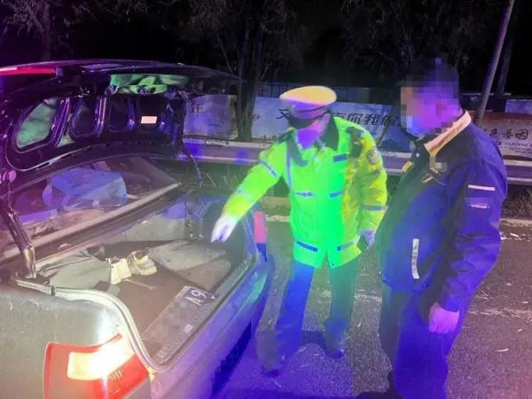 一线微观｜修理工为躲监控，“捡”副车牌据为己用