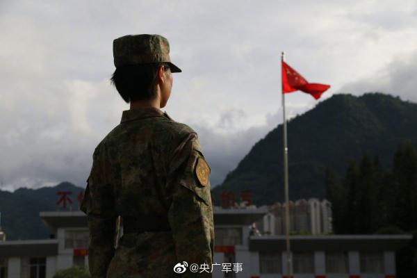 超飒！边防女兵入伍前后对比照