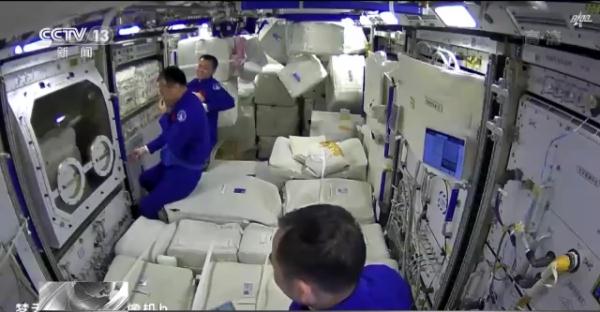 神舟十四号载人飞行任务取得圆满成功!返回地球,航天员的身体要经受哪些考验? 神舟十四号载人飞行任务取得圆满成功!返回地球,航天员的身体要经受哪些考验?