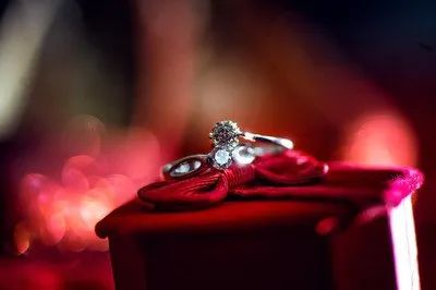 彩礼、嫁妆、钻戒…归个人还是夫妻共有？能否退还？