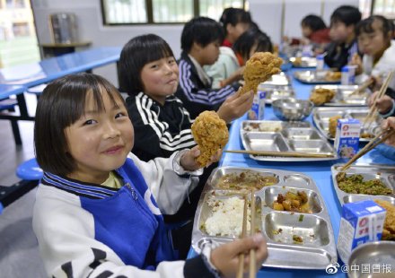 贵州元宝女足：踢出大山的铿锵玫瑰