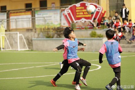 贵州元宝女足：踢出大山的铿锵玫瑰