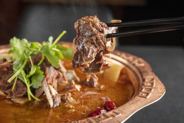不是错觉！降温天吃羊肉，真能让你全身暖乎乎！