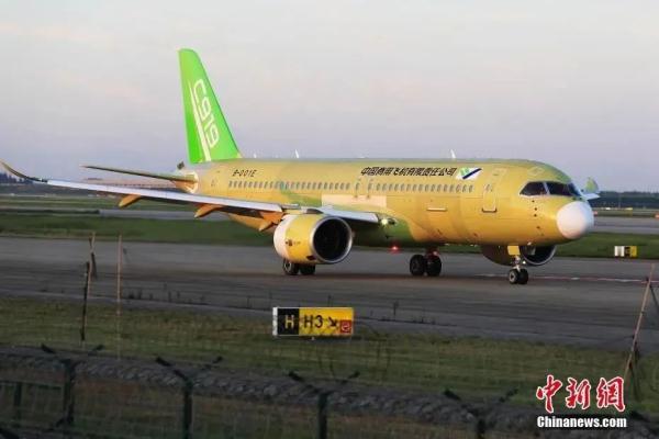 全球首架国产C919飞机交付！最快2023年春可乘坐