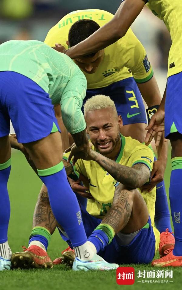 两场点球生死战后,梅西笑了,内马尔哭了 两场点球生死战后,梅西笑了,内马尔哭了