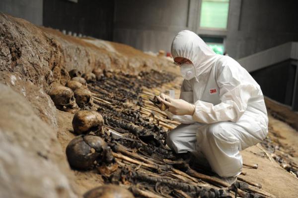 科研人员通过技术手段保存“万人坑”侵华罪证 科研人员通过技术手段保存“万人坑”侵华罪证