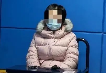 惊呆…扮男主播与闺蜜“相恋”12年只为当年的这句话？