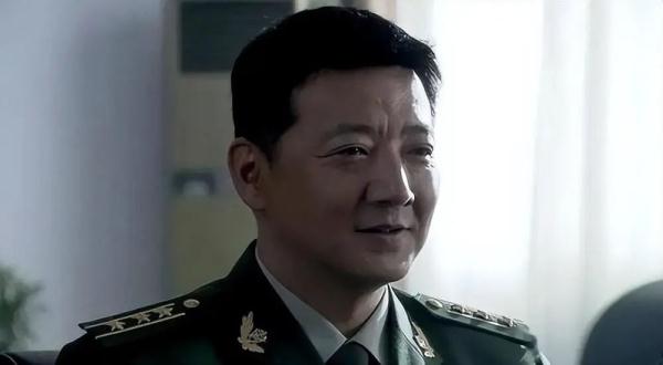 明明路人脸，却演谁像谁！大器晚成的王砚辉
