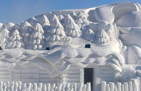 又增一景！哈尔滨群力江畔大白兔雪雕等你来打卡