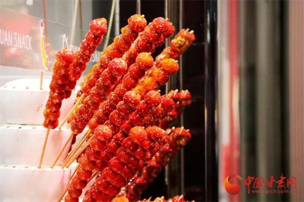 兰州夜市重启 “烟火气”逐渐回归