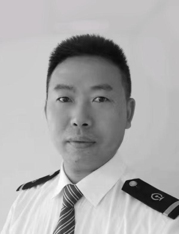 英雄的品格 钢铁的本色——缅怀火车司机杨勇