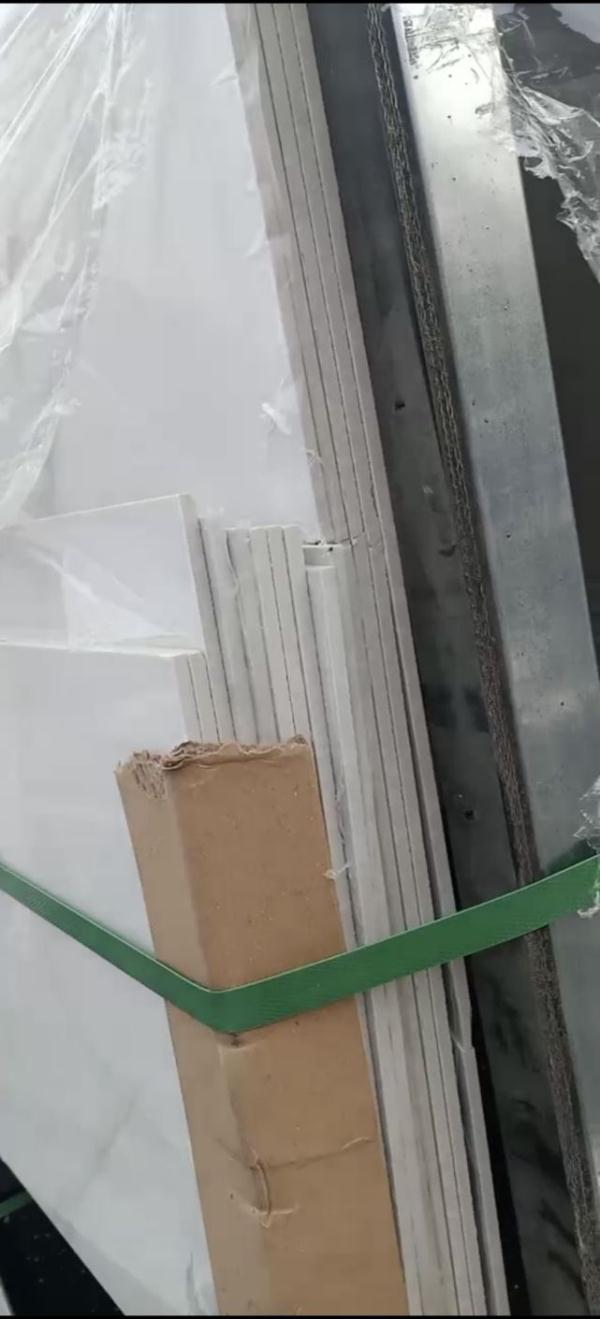 货车司机出车祸致损3万，货主不忍心只要赔一半