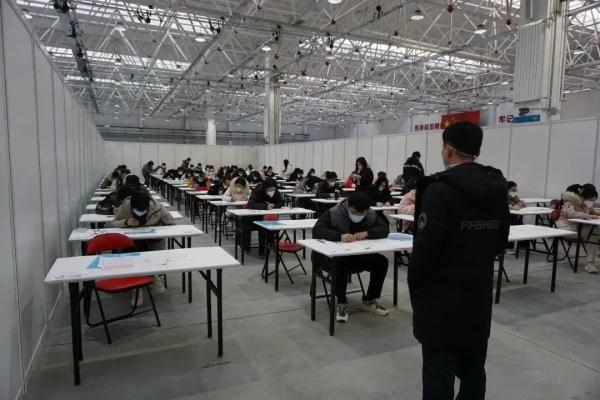 北京研考首日:15.2万考生的梦想,数万人的守护 北京研考首日:15.2万考生的梦想,数万人的守护
