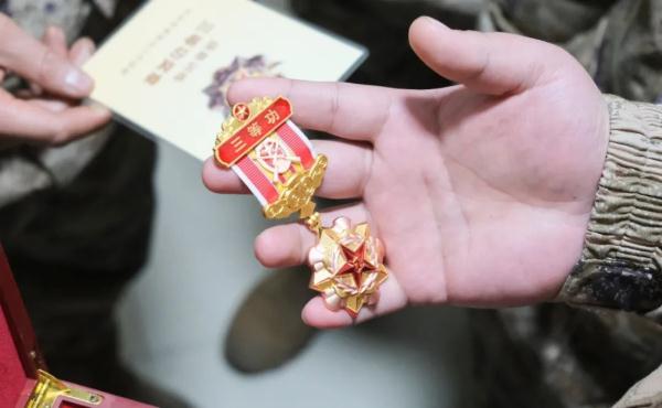 军人立功证书，最新版！