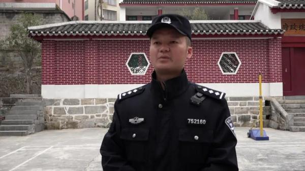 女孩频偷快递如“拆盲盒”!其偷窃目的竟是...... 女孩频偷快递如“拆盲盒”!其偷窃目的竟是......