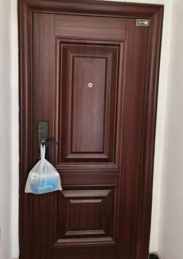 浙江官宣:向他们免费发放!杭州已有不少人收到,退烧药、中成药都有 浙江官宣:向他们免费发放!杭州已有不少人收到,退烧药、中成药都有