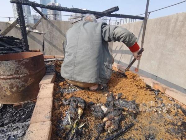 突发！柳州这小区楼顶遭火灾，多只活鸡变“烧鸡”！这些细节要注意