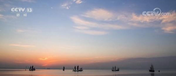 你好2023 | 霞光初透烟波渺 湖光山色更美妙 你好2023 | 霞光初透烟波渺 湖光山色更美妙