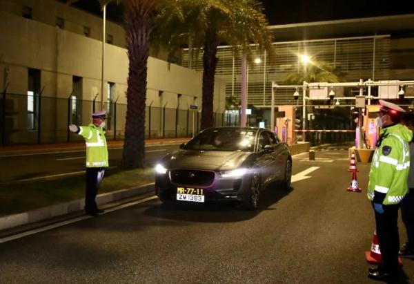 “澳车北上”今起实施：首辆澳车零时顺利入境广东