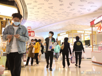 多个商圈人流如织,深圳消费市场持续升温 多个商圈人流如织,深圳消费市场持续升温