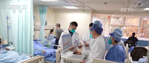 扩容收治 内外科协力渡难关 全力以赴护佑生命 扩容收治 内外科协力渡难关 全力以赴护佑生命