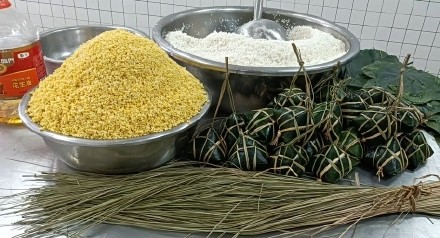 农历新年将至，广东肇庆裹蒸飘香
