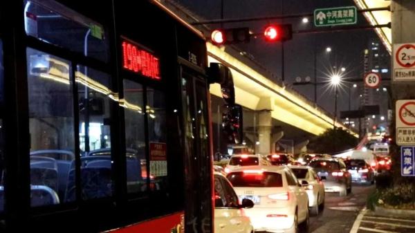 杭州“过峰”了吗？扛得住吗？多个信号已出现