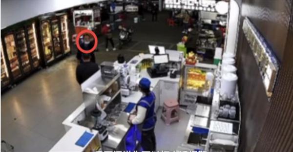 多名男子持械打砸店铺？警方：3人被行拘！