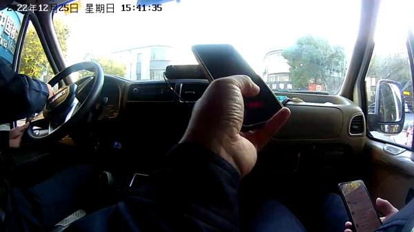 真警察跑赢假警察！海宁一女子差点被骗！