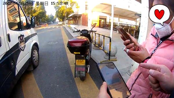 真警察跑赢假警察！海宁一女子差点被骗！