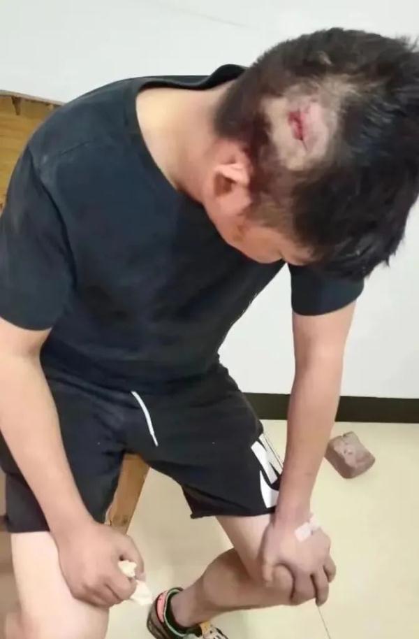 小说被批歌颂毒枭爱情！不能让英雄流血再寒心！