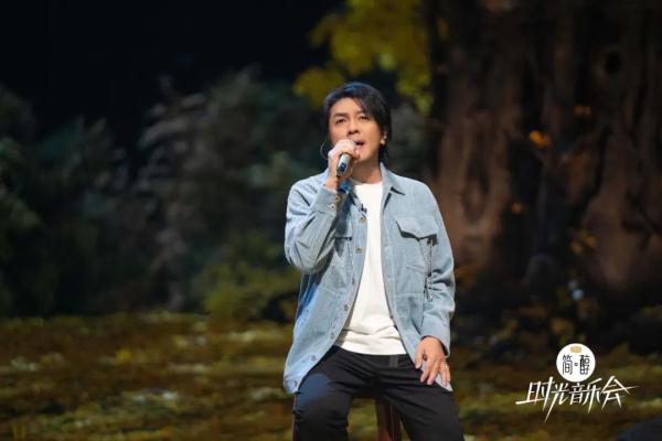 「仅时光可见」阿杜：生活与音乐，都是充满希望的动词