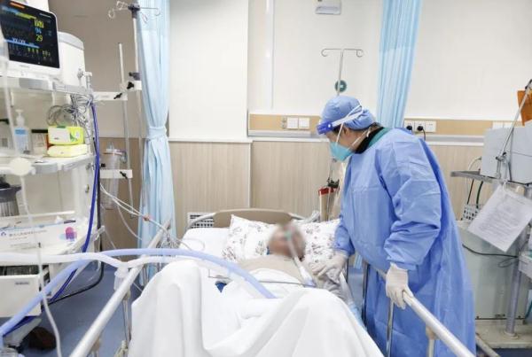 97岁慢阻肺新冠患者出院,记住这个“救命姿势”!没有血氧仪如何判断缺氧 97岁慢阻肺新冠患者出院,记住这个“救命姿势”!没有血氧仪如何判断缺氧