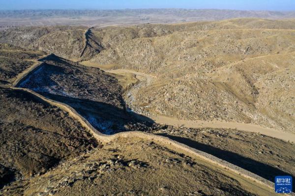 雄奇巍峨的秦长城遗址 雄奇巍峨的秦长城遗址