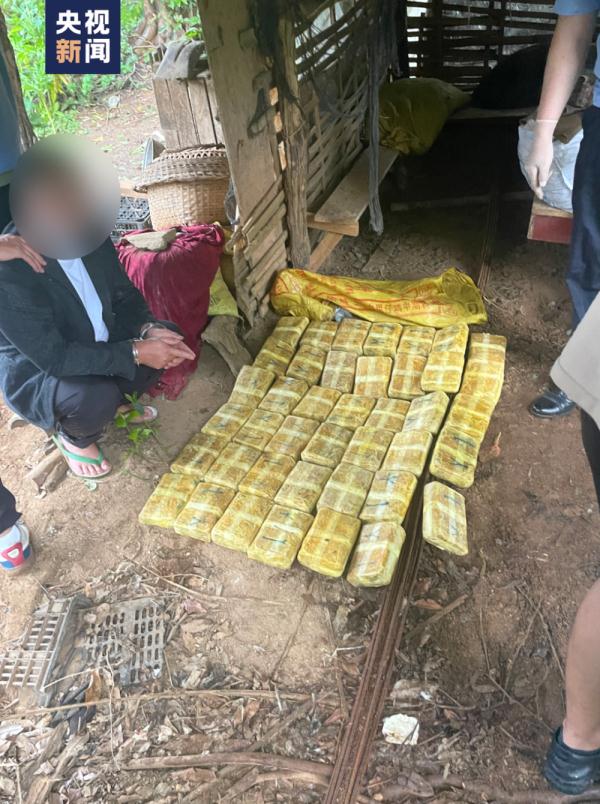 跳河、枪战、飙车……缉毒民警抓捕毒贩现场惊心动魄