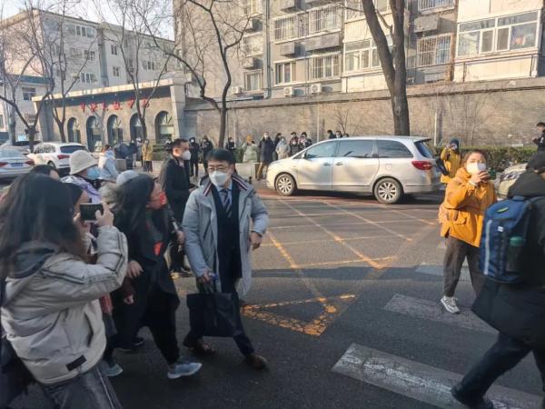 “灵魂砍价”又来了！国家医保谈判启动，其中包括新冠口服药、多款罕见病药物