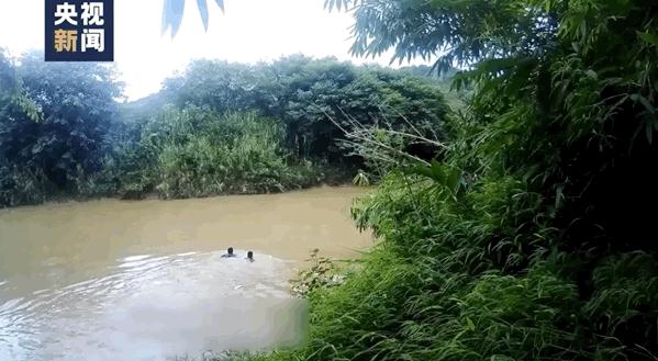 跳河、枪战、飚车……这不是拍电影！