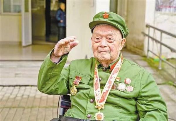 全国道德模范、抗美援朝上甘岭战役一等功臣蒋诚因病逝世