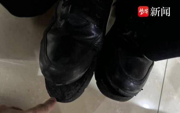 鞋都跑破了！警队“飞毛腿”百米冲刺擒获嫌疑人