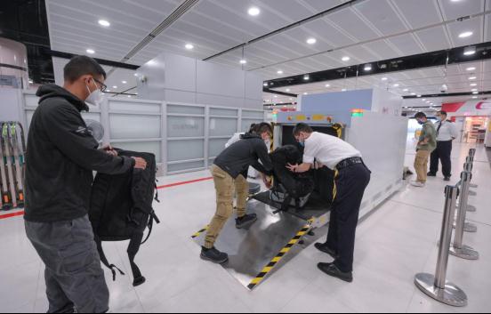 香港海关：若发现旅客行李箱装满止痛药非自用，将会执法