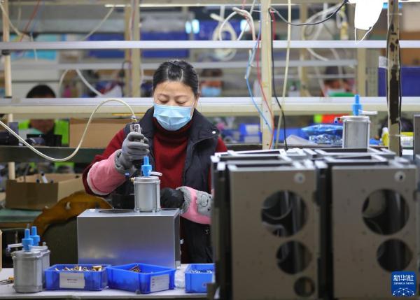 沈阳:家用制氧机生产忙 全力以赴保供应 沈阳:家用制氧机生产忙 全力以赴保供应